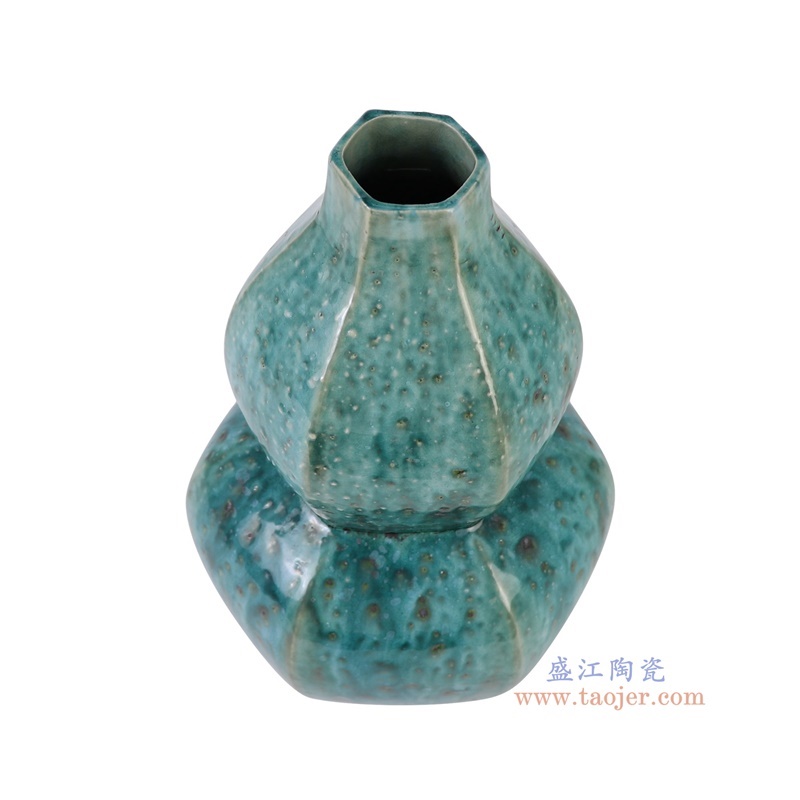 窑变绿色六方葫芦瓶,产品编号:RZSP54 产品尺寸(单位cm): 高28.5直径17.6口径底径10重量1.5KG