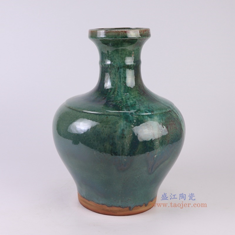 窑变绿色竹节手持壶花瓶罐子,产品编号:RZSP59 产品尺寸(单位cm): 高33直径25.3口径底径15重量3.3KG