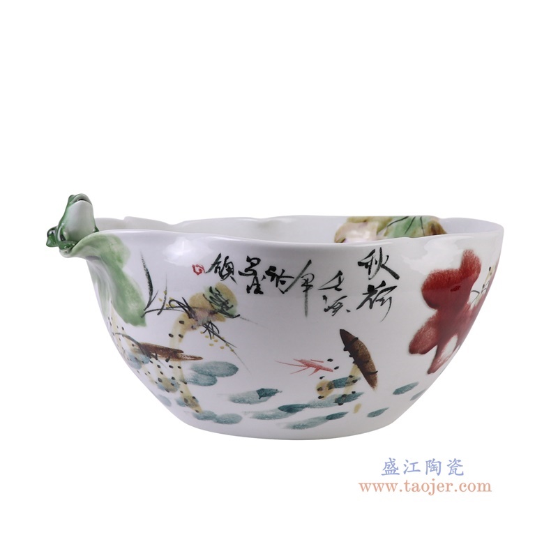 窑变粉彩雕刻青蛙异形荷花缸水浅,产品编号:RZTH10 产品尺寸(单位cm): 高20.5直径40口径底径19.5重量4.95KG