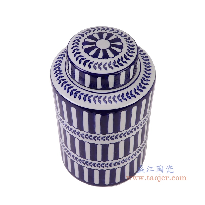 青花蓝底竖纹直筒茶叶罐大号,产品编号:RZTo53-C-L 产品尺寸(单位cm): 高25.5直径15.3口径底径重量1.5KG