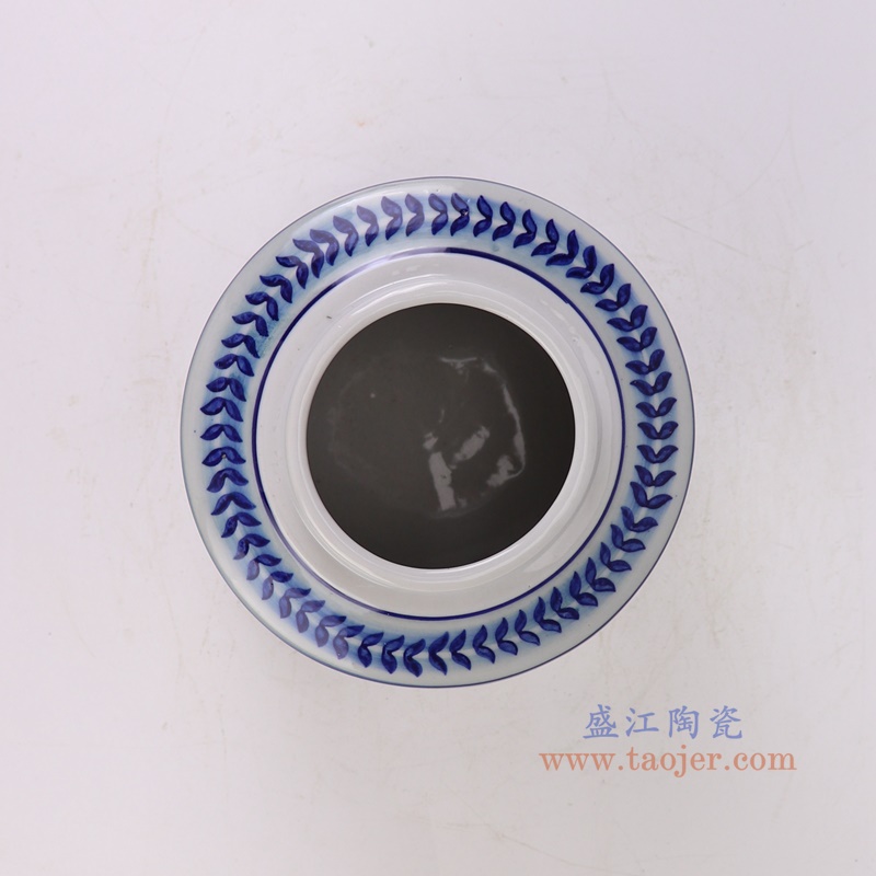 花浅蓝竖纹直筒茶叶罐小号,产品编号:RZTo53-E-S 产品尺寸(单位cm): 高16直径15.3口径底径重量1.1KG