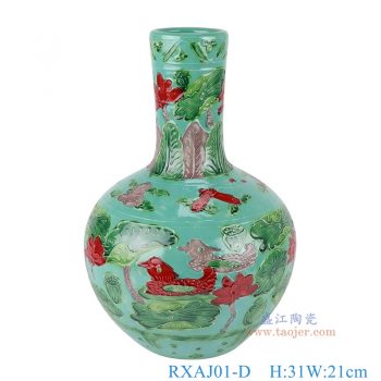 RXAJ01-D   绿底雕刻鸳鸯戏水荷花纹天球瓶大号，    高31直径21口径底径10.6重量2.1KG