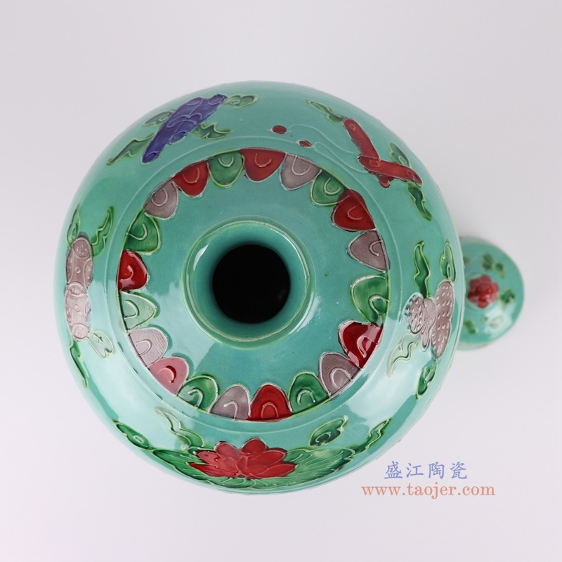 绿底雕刻鸳鸯戏水荷花纹带盖梅瓶大号，产品编号：RXAJ06-D       产品尺寸(单位cm):  高38.5直径20.6口径底径10.8重量2.5KG