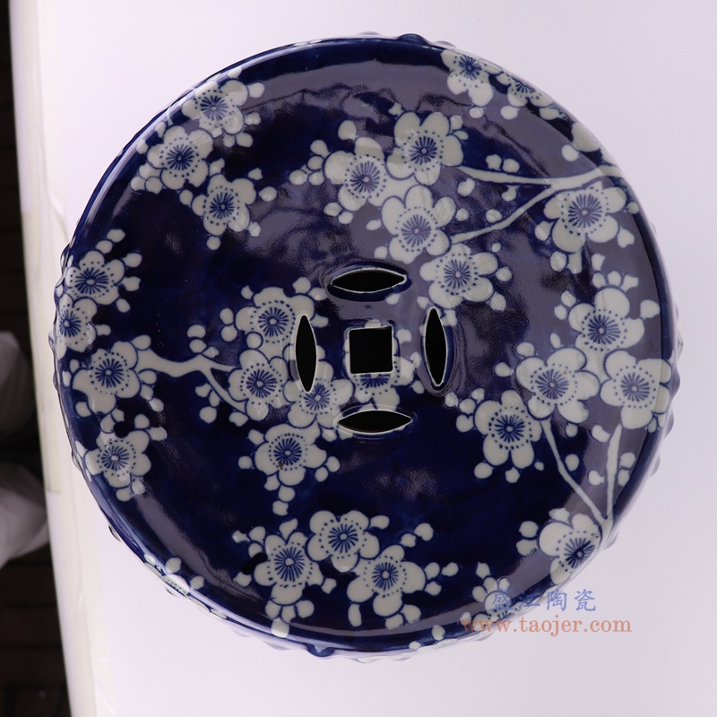 青花冰梅凳子凉墩,产品编号:RZMA27 产品尺寸(单位cm): 高46直径36.4口径12底径29重量10.65KG