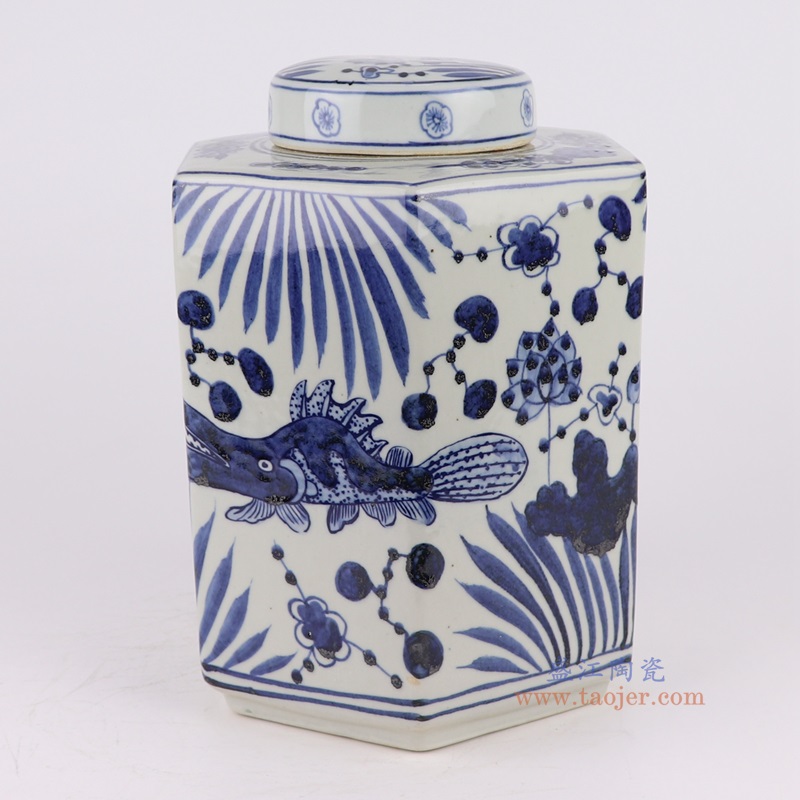 青花鱼藻纹六面茶叶罐，产品编号：RZMA28-A       产品尺寸(单位cm):  高28直径22口径25.3底径重量3.5KG