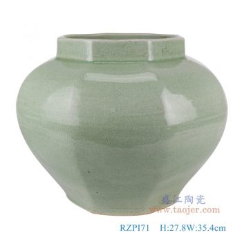 RZPI71    青釉开片八面大罐，      高27.8直径35.4口径5.5底径20重量5.95KG