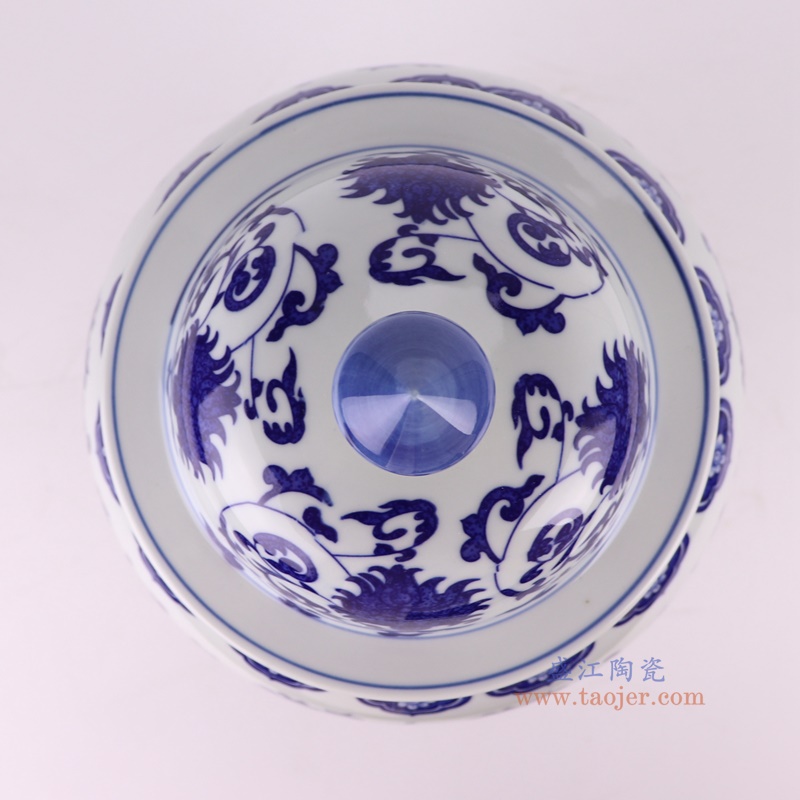 青花缠枝莲将军罐小号，产品编号：RZTY08-S       产品尺寸(单位cm):  高36直径21.5口径底径14.3重量3.45KG