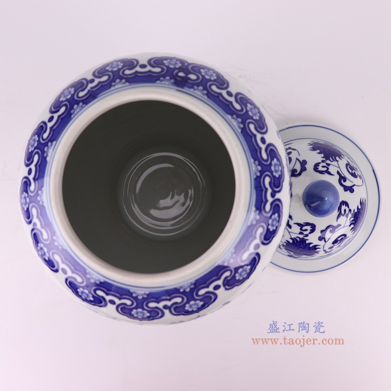 青花缠枝莲将军罐小号，产品编号：RZTY08-S       产品尺寸(单位cm):  高36直径21.5口径底径14.3重量3.45KG
