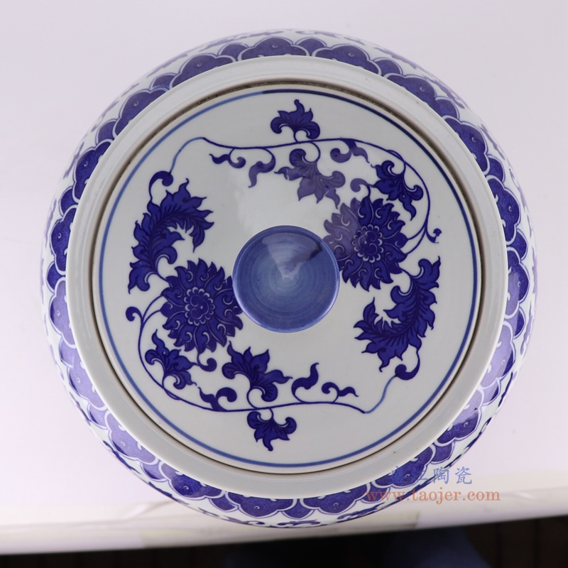 青花缠枝莲冬瓜罐米缸,产品编号:RZTY10 产品尺寸(单位cm): 高41直径30.8口径底径19.2重量7.6KG