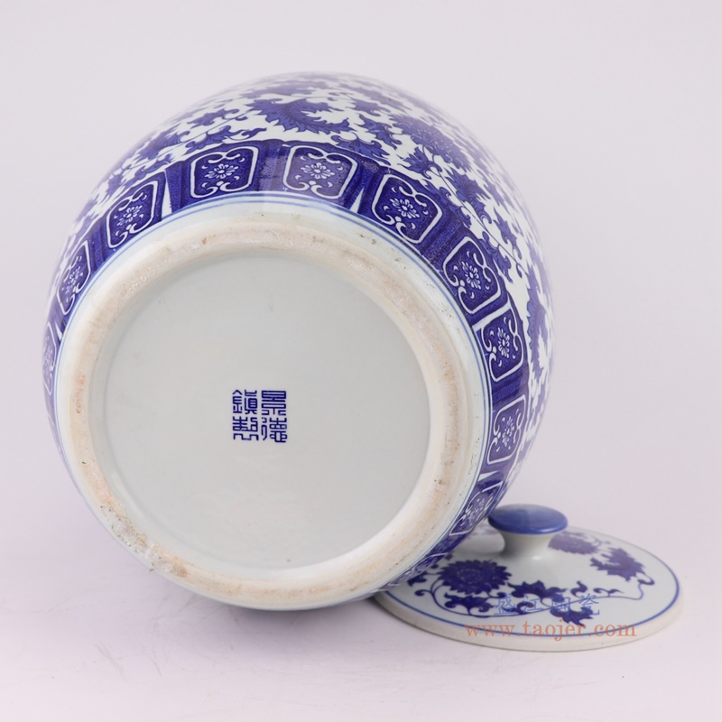 青花缠枝莲冬瓜罐米缸,产品编号:RZTY10 产品尺寸(单位cm): 高41直径30.8口径底径19.2重量7.6KG