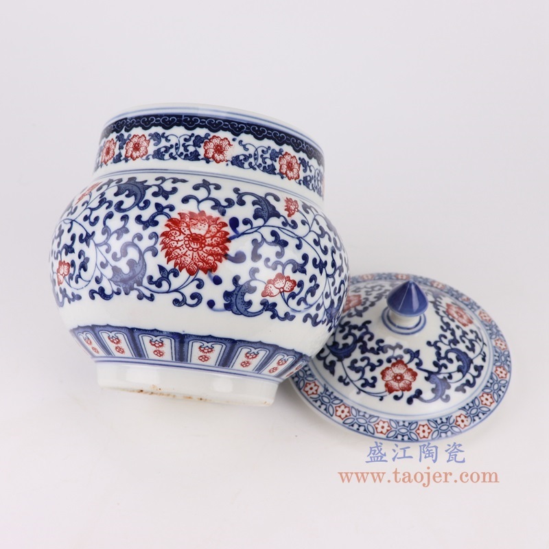 青花釉里红缠枝莲茶叶罐侧面图