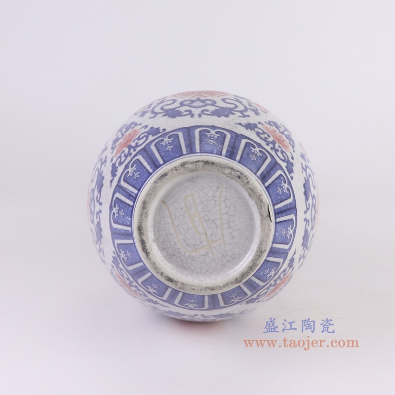 RYUJ60-B青花釉里红开片缠枝莲赏瓶底部图