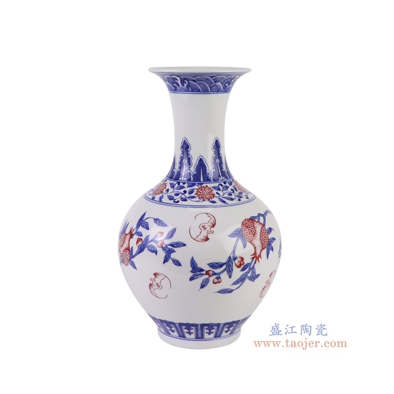 青花釉里红石榴纹赏瓶侧面图