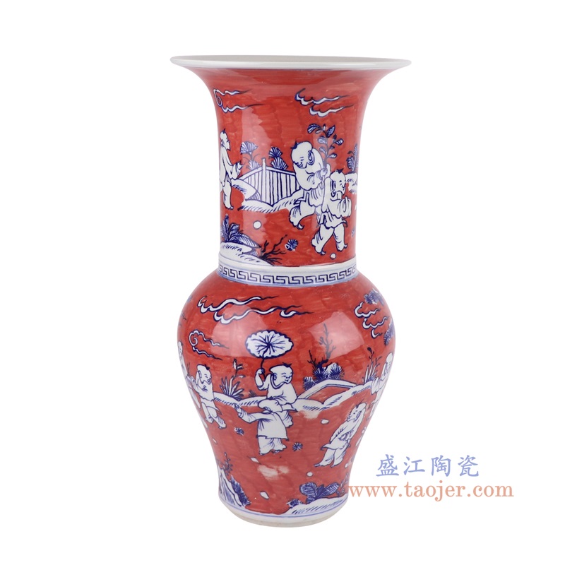 RYYC10-C红底青花童子仕女花觚瓶侧面图