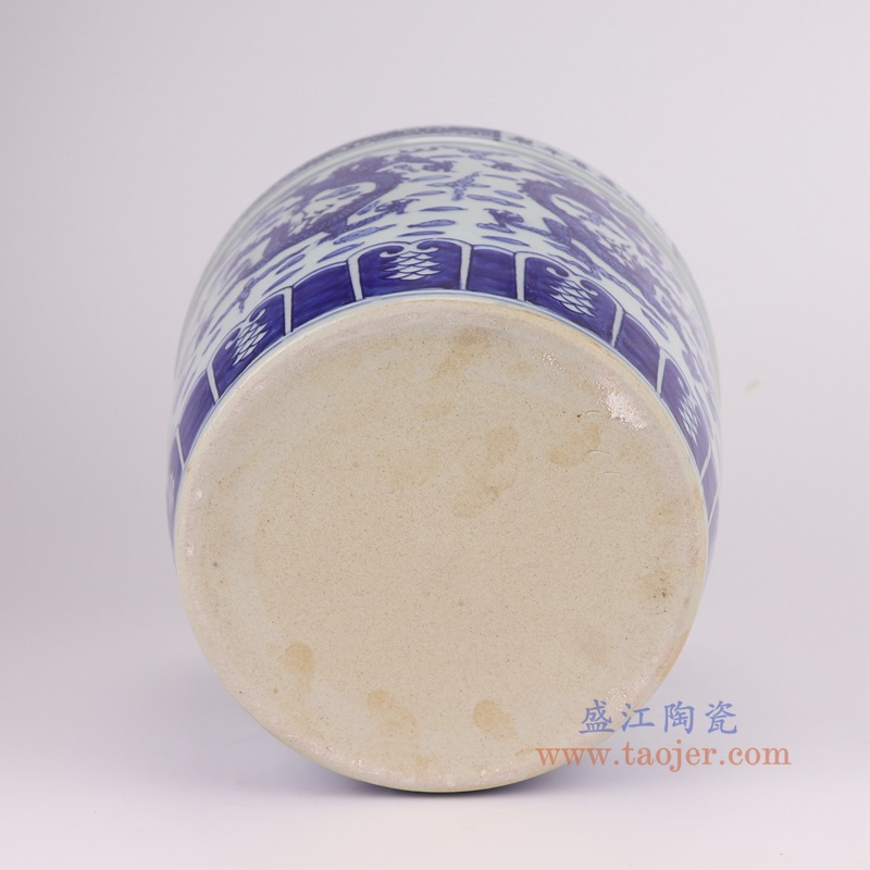 RYYC17-A青花龙纹小缸香炉底部图