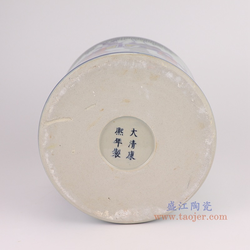 RYYC20-A青花斗彩人物笔筒小缸底部图
