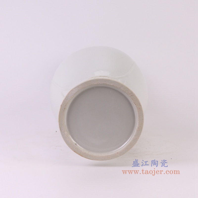RZGY10-A白色雕刻狮子双耳鱼尾瓶底部图
