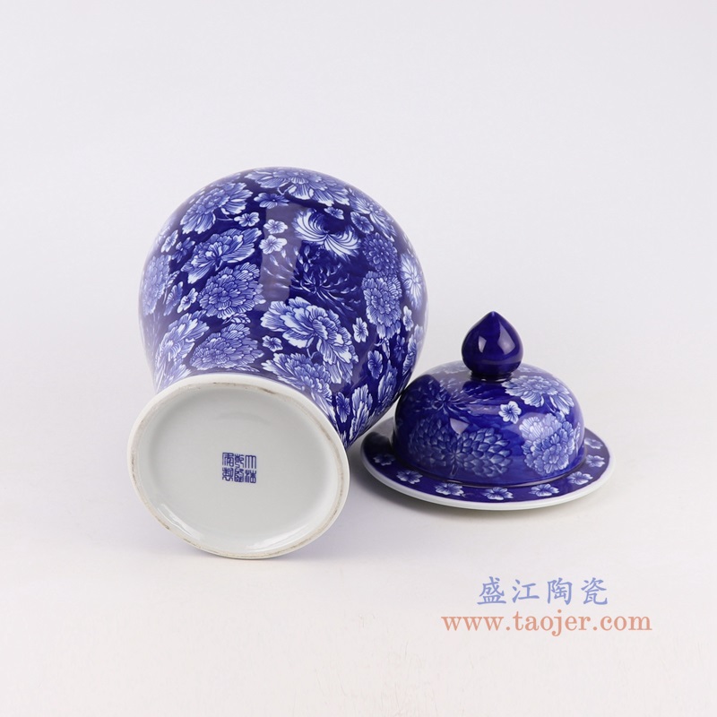 RYCI66-A青花蓝底万花将军罐底部图