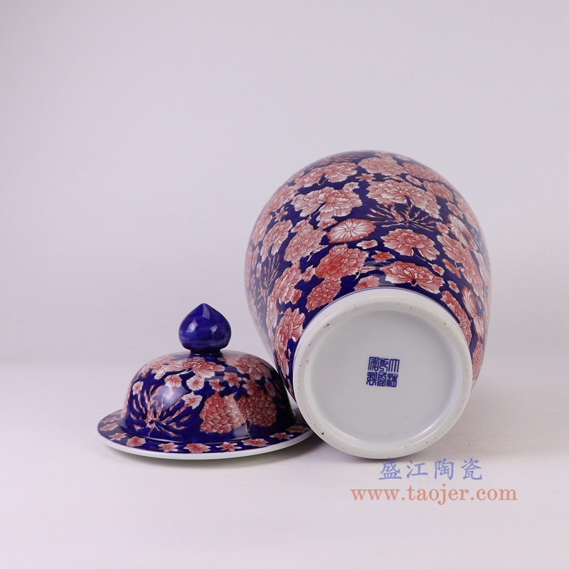 RYCI74-A青花蓝底釉里红万花将军罐底部图