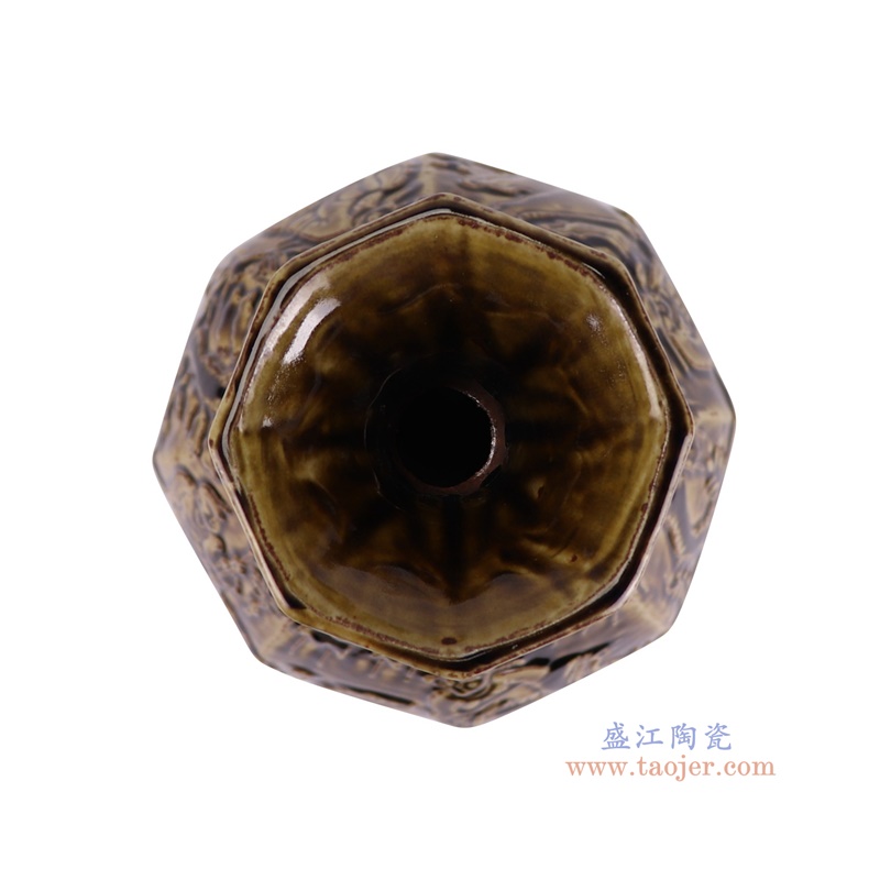 RZSP67-A酱色雕刻人物玉壶春瓶顶部图