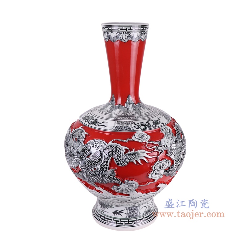 RXBQ01-B红底黑色雕刻龙纹大花瓶侧面图