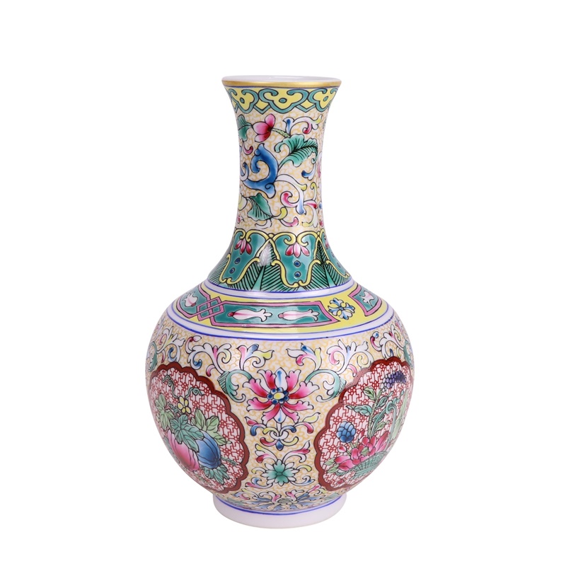 RXBS29黄底缠枝莲开窗花果纹描金珐琅彩天球瓶侧面图