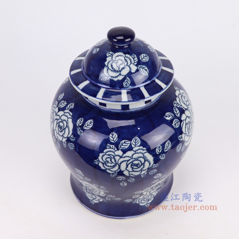 RZUF94-A蓝底青花牡丹纹将军罐俯视图