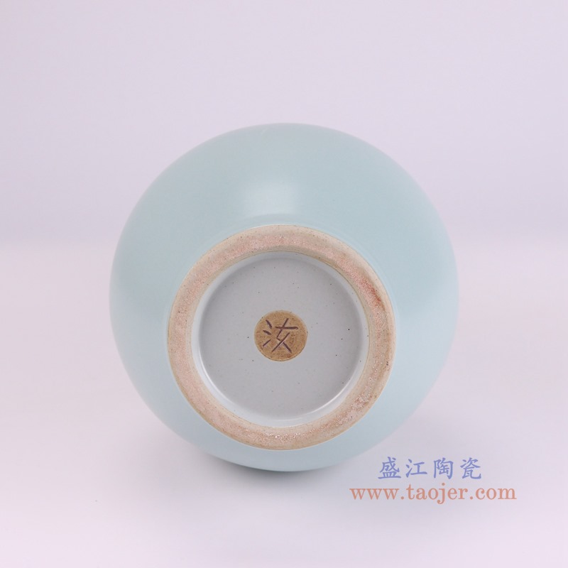 RZBF10-A仿宋汝窑蓝色赏瓶底部图