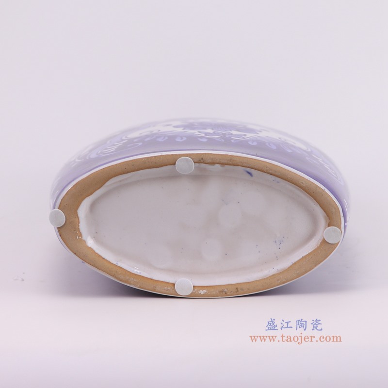 RXCE-4495-DC119青花蓝底花叶纹扁肚尖嘴罐底部图