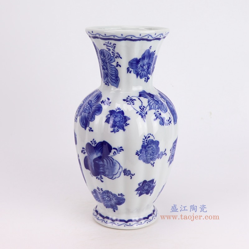 RZUF97-A青花花叶纹瓜棱形花瓶侧面图