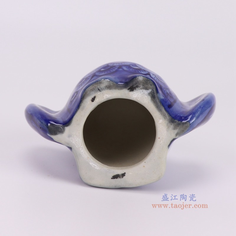 RXAY32-S蓝底青花猫头鹰雕塑底部图