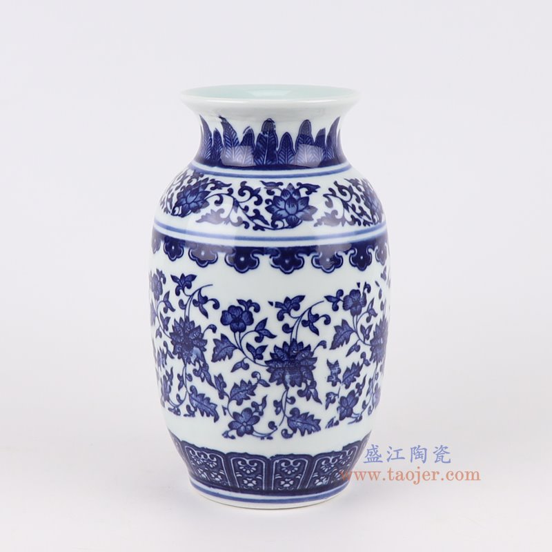 RZNV42-A青花缠枝莲冬瓜瓶侧面图