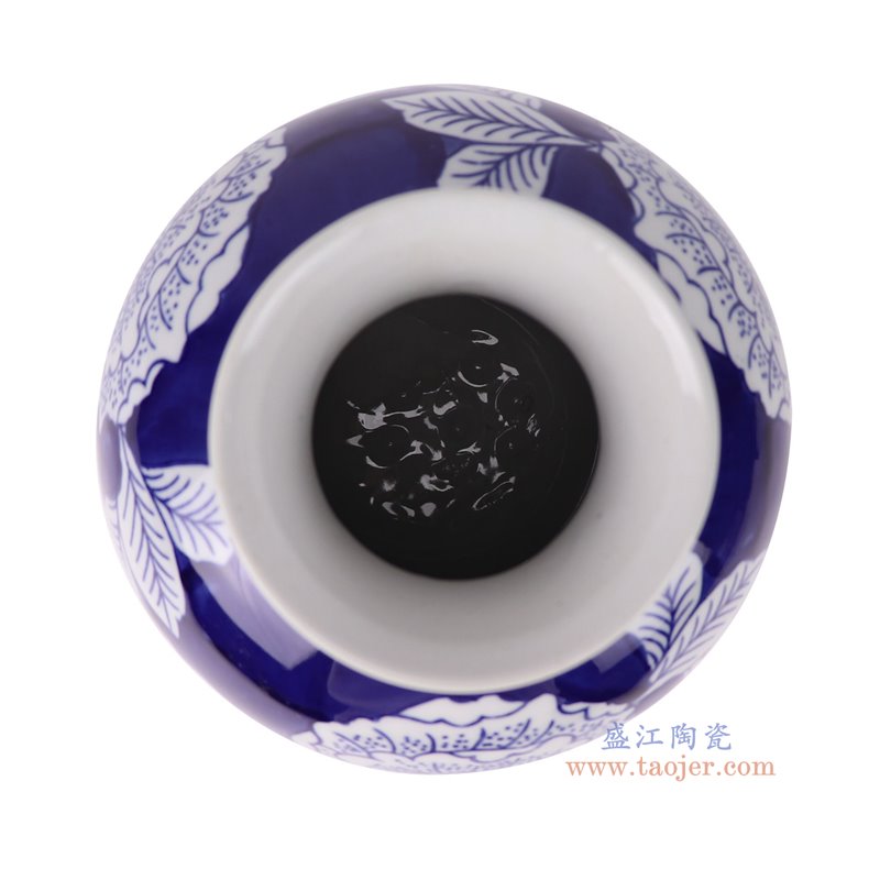 RXAY35-A青花蓝底白花叶纹花瓶顶部图