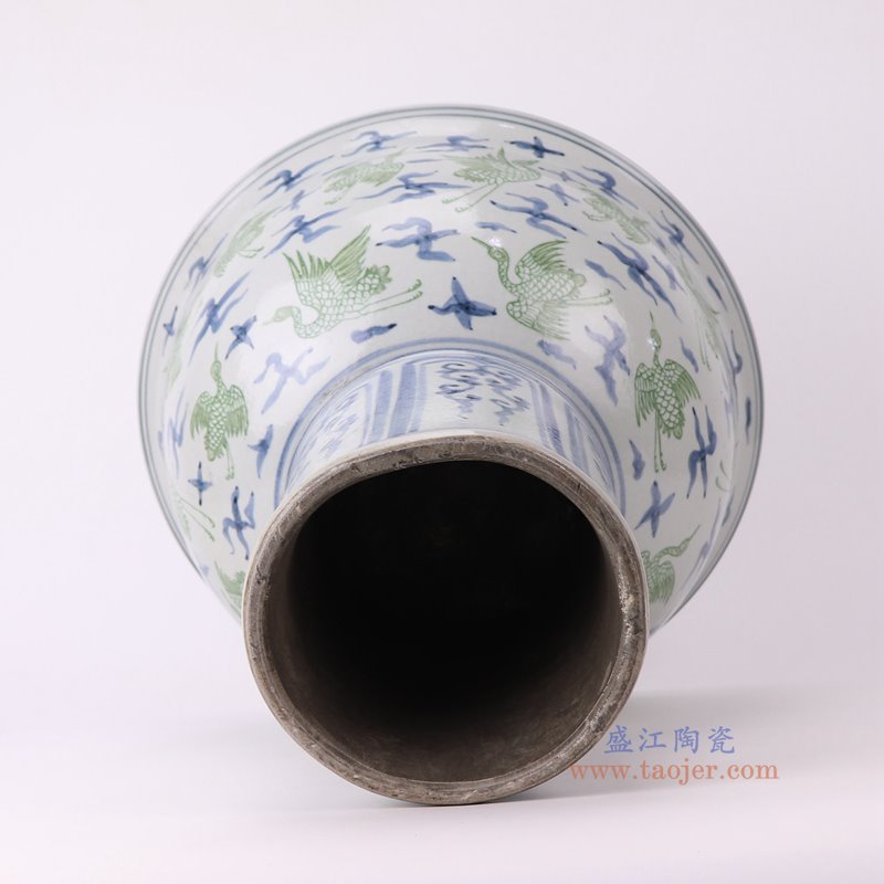 RZSX111-F仿古脚踩泥青花仙鹤纹高脚盆底部图