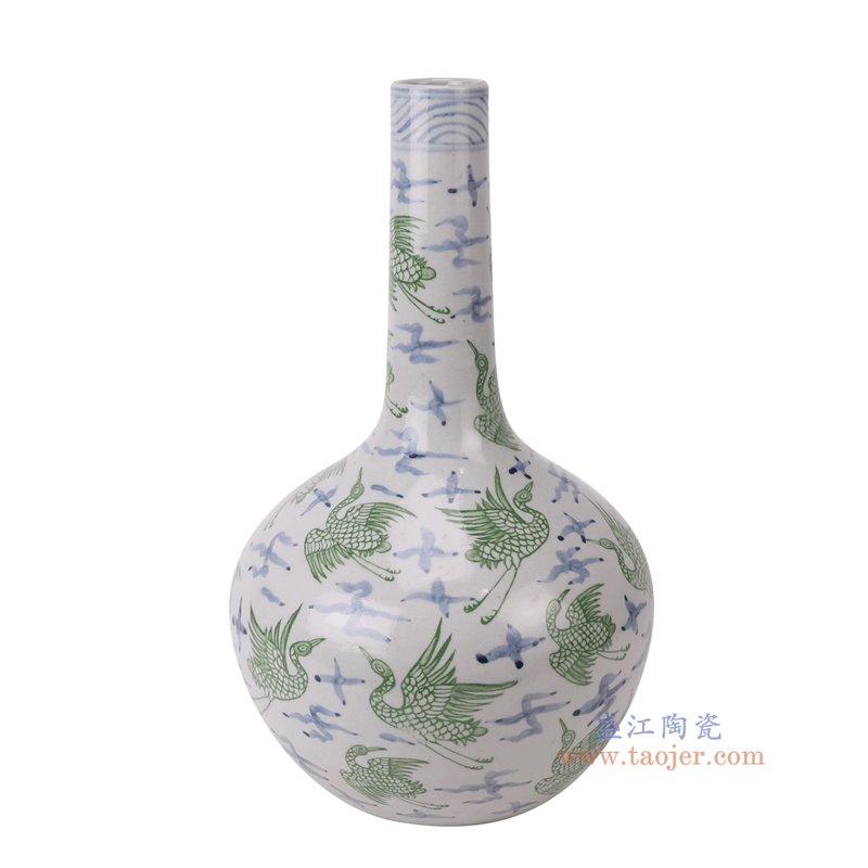 RZSX117-C仿古脚踩泥青花绿色仙鹤纹小口天球瓶侧面图