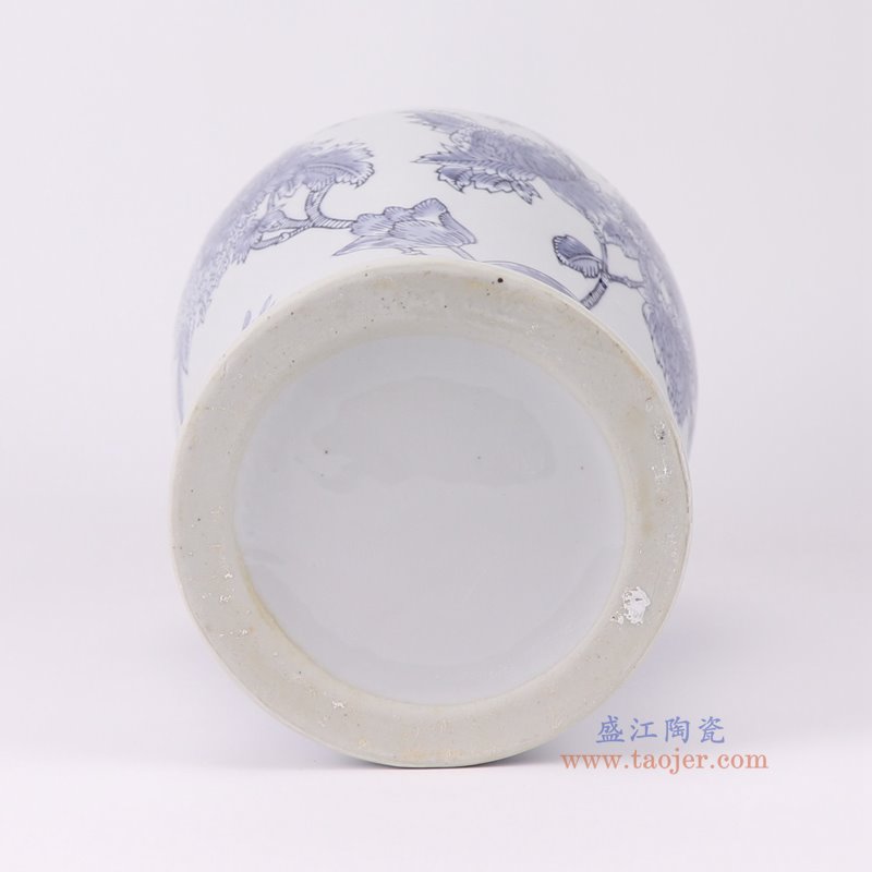 RXCF05-B青花花叶纹梅瓶底部图