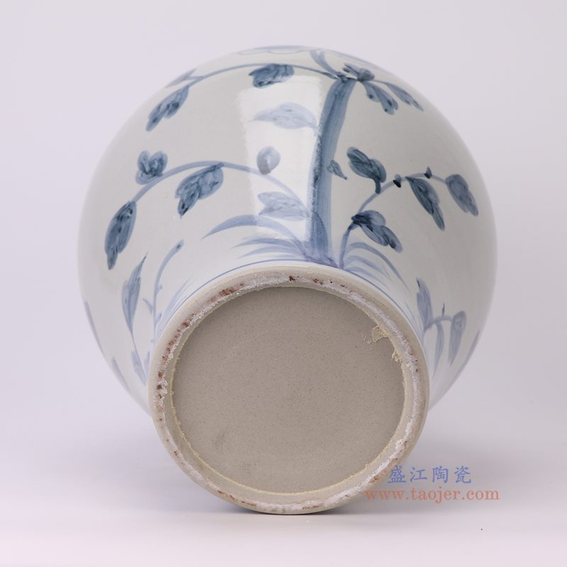 青花花树纹花瓶底面