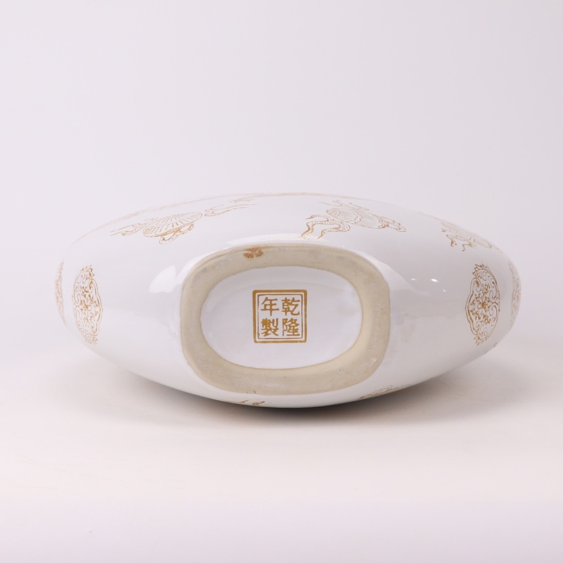 RXAW03-C 白底描金龙纹抱月瓶扁肚瓶