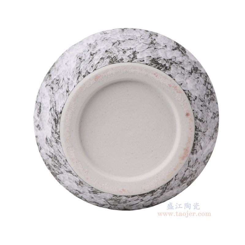 RZMY89-D-M 窑变黑底白雪花纹异形花瓶花器中号   