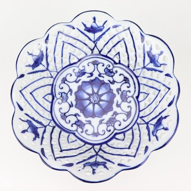 RYFC23-A-S 青花花卉镂空高脚果盘小号8cun   