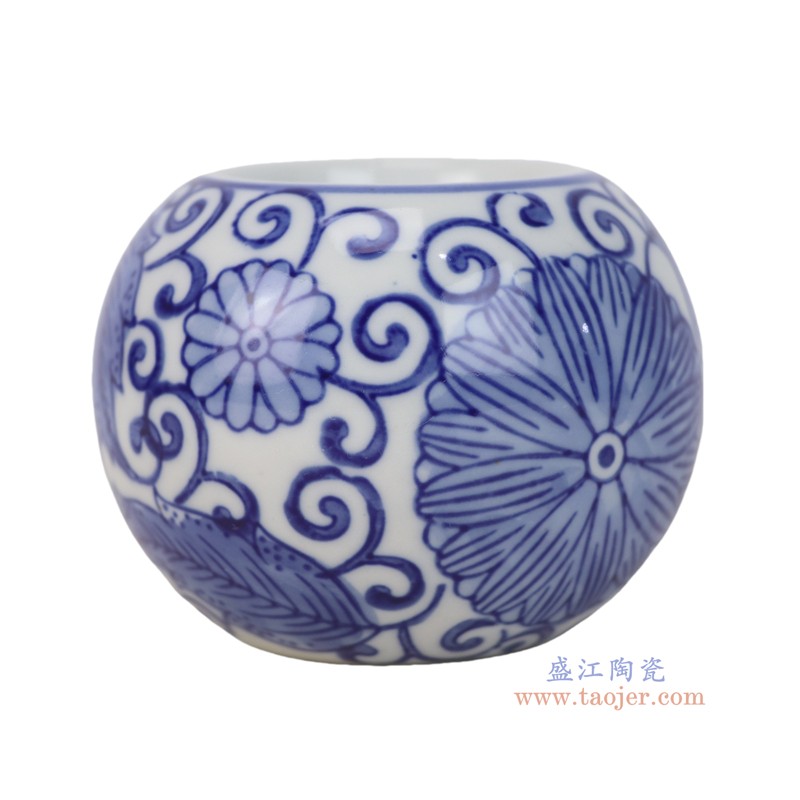 RXCD44-N青花花叶纹烛台