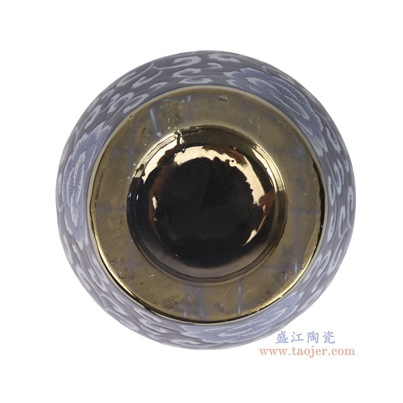 RXCD46-A蓝底青花花叶纹镀金花瓶