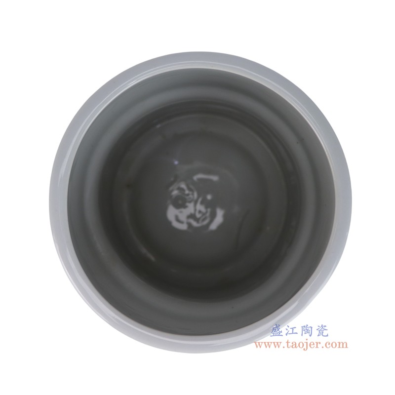 RXCD49-A蓝底青花牡丹纹笔筒花菇瓶