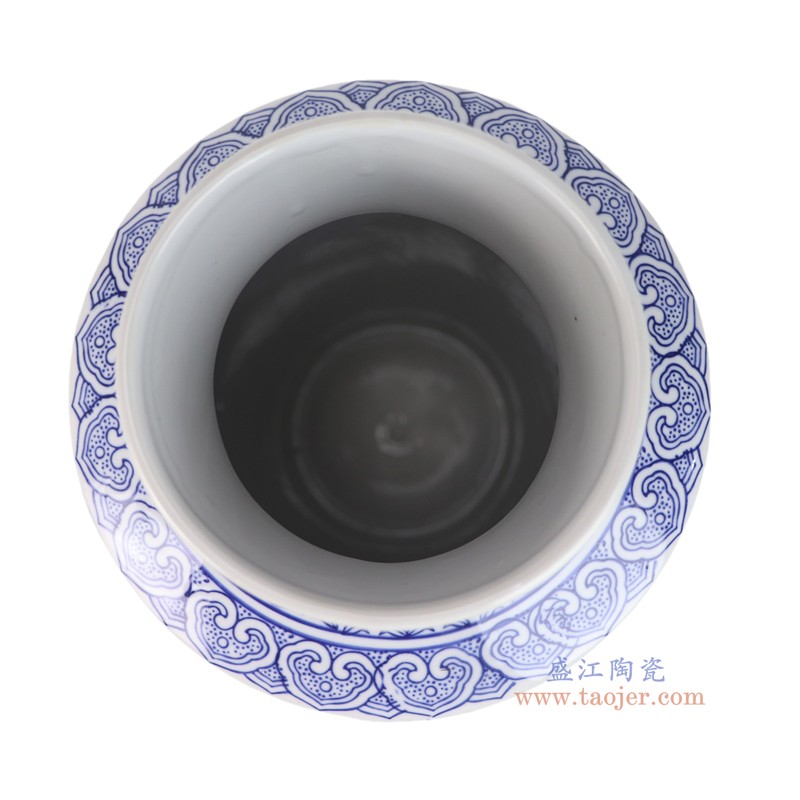 RXCD18-A青花花叶纹花瓶