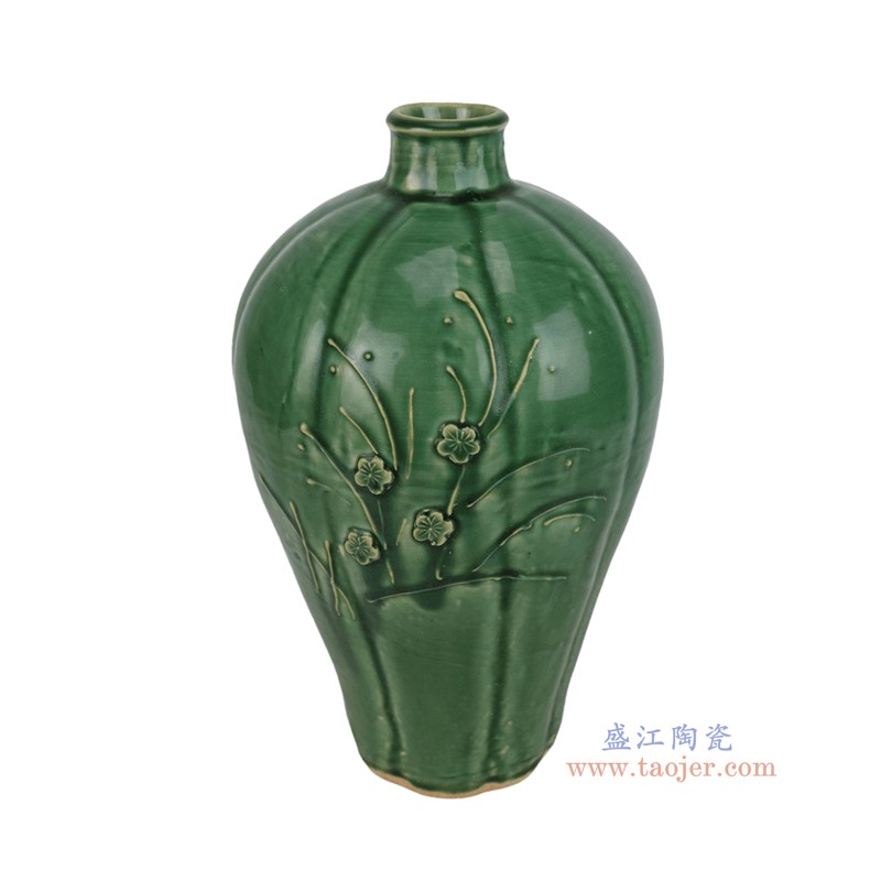 RXEO06-A 绿色雕刻梅花梅瓶 