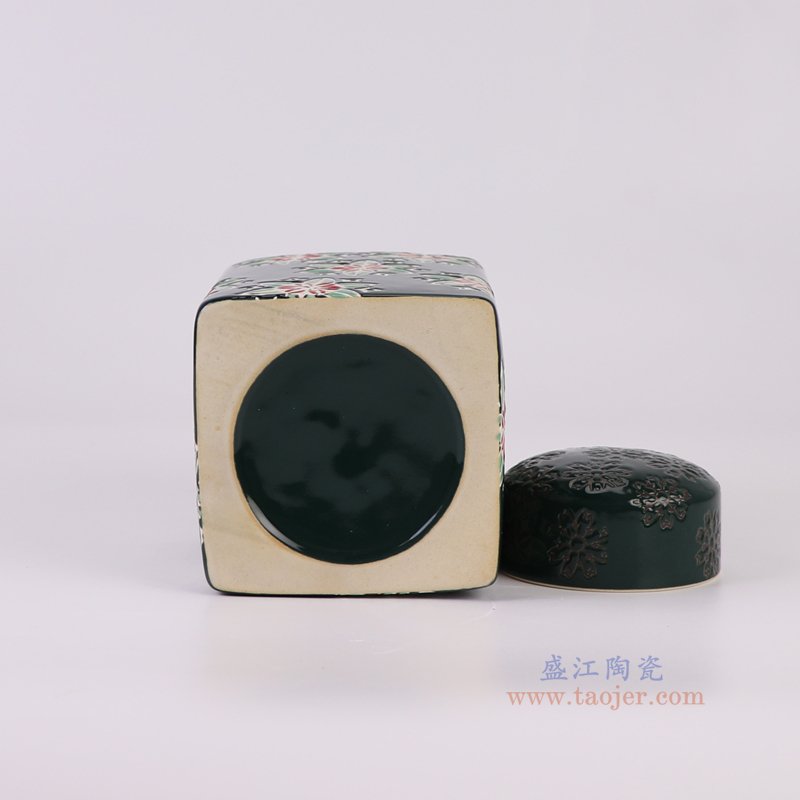 RZTo94-B  黑底红绿花卉纹纹四方茶叶罐