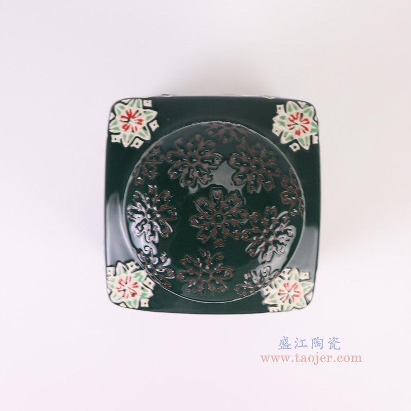RZTo94-B  黑底红绿花卉纹纹四方茶叶罐