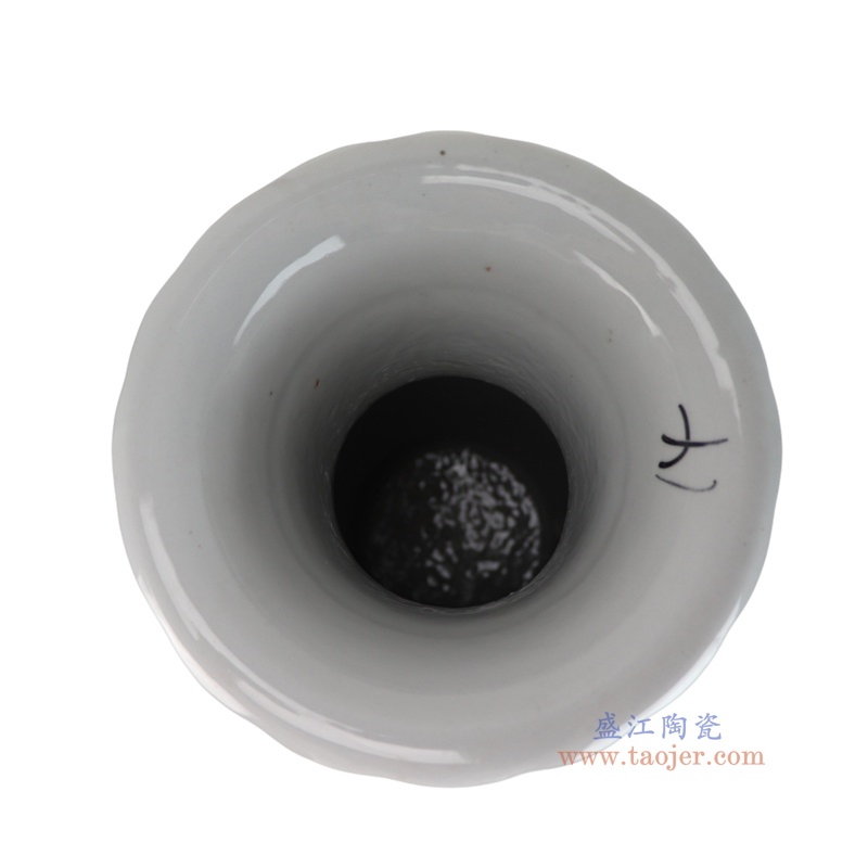 RZSY30-C    粉彩绿底人物双耳花瓶   