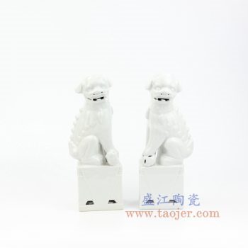 RZKC17-B 景德镇陶瓷 纯手工 雕塑瓷 白色眼睛 带底座狮子狗 一对