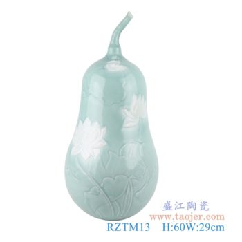 RZTM13    影青雕刻白莲花荷花葫芦瓶      高：60直径：29口径：底径：重量：8KG